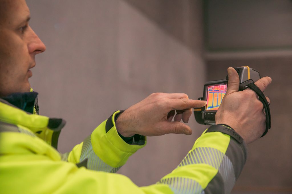 lekdetectie tijdens blowerdoortest